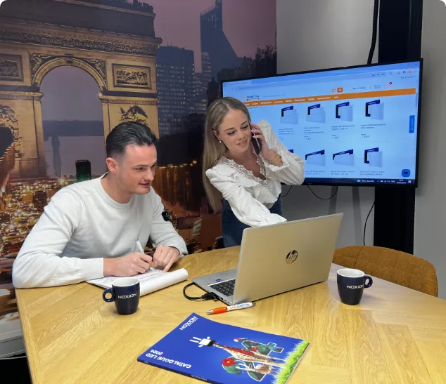 zwei unserer Lichtexperten